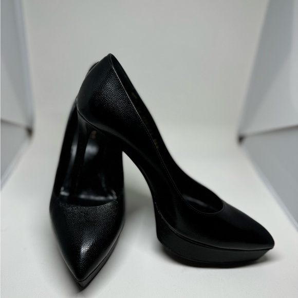 Saint Laurent Black Pebbled Leather Pumps 4" Heels gently worn , great condition - Picture 1 of 5